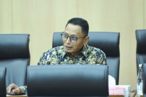 Anggota Komisi XII DPR RI, Totok Daryanto, dalam Rapat Dengar Pendapat (RDP) dengan Badan Pengawas Tenaga Nuklir, di Gedung Nusantara I, DPR RI, Senayan, Jakarta, Selasa (10/2/2026). Foto: Jaka/Karisma.