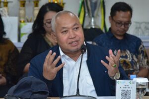 Anggota Badan Urusan Rumah Tangga (BURT) DPR RI, Hamid Noor Yasin, dalam pertemuan dengan Direksi RS Kariadi Semarang beserta jajarannya, di Gedung Penunjang RS Kariadi Semarang, Jawa Tengah, Jumat (6/2/2026). Foto: Oji/Karisma