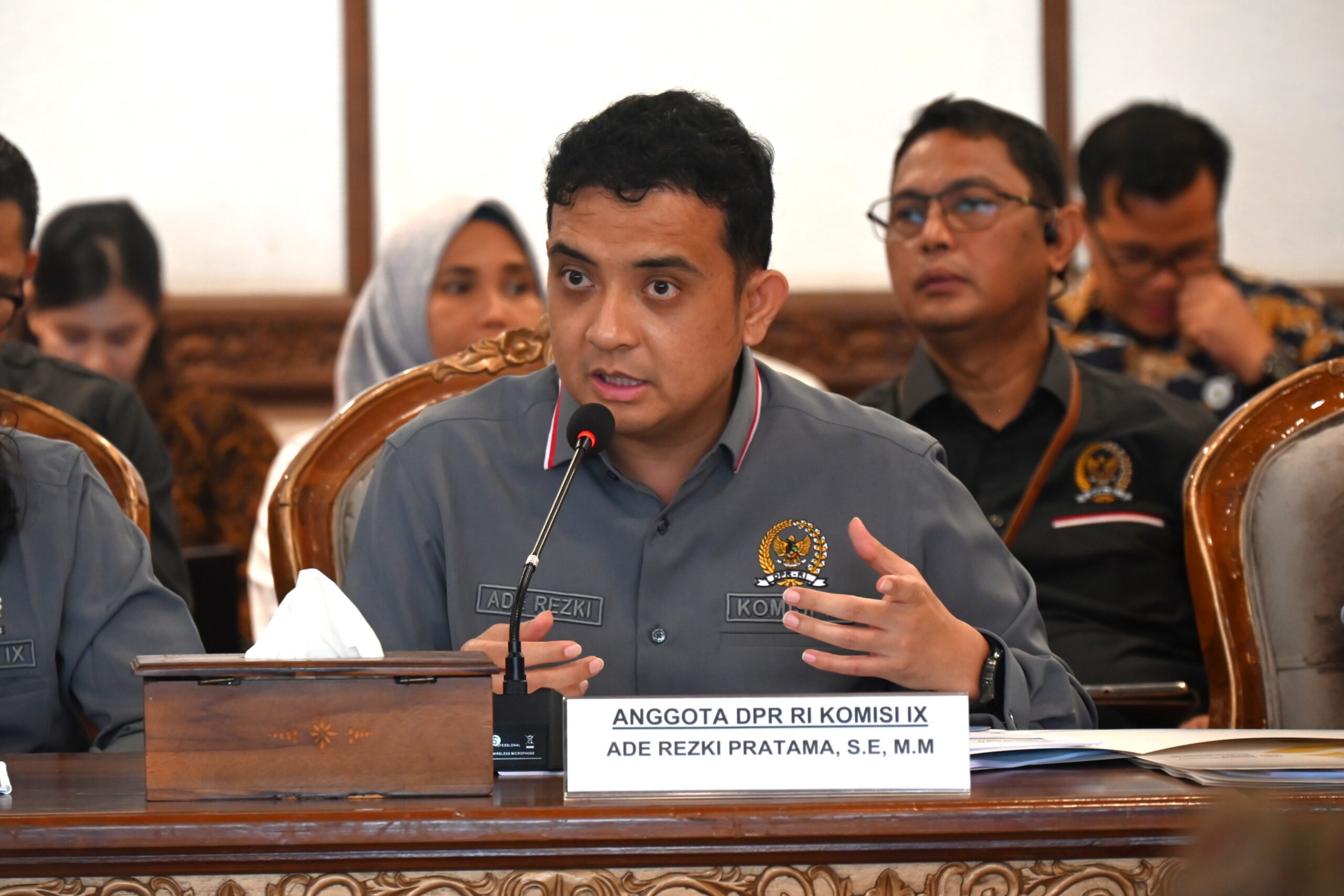 Anggota Komisi IX DPR RI, Ade Rezki Pratama dalam kunjungan kerja reses Komisi IX DPR RI di Jambi, Senin (23/2/2026). Foto: Hira/Mahendra.