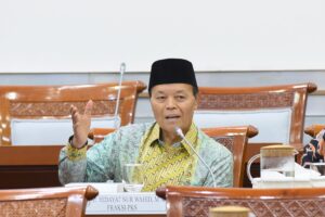 Anggota Komisi VIII DPR RI, Hidayat Nur Wahid. Foto: Arief/Karisma.