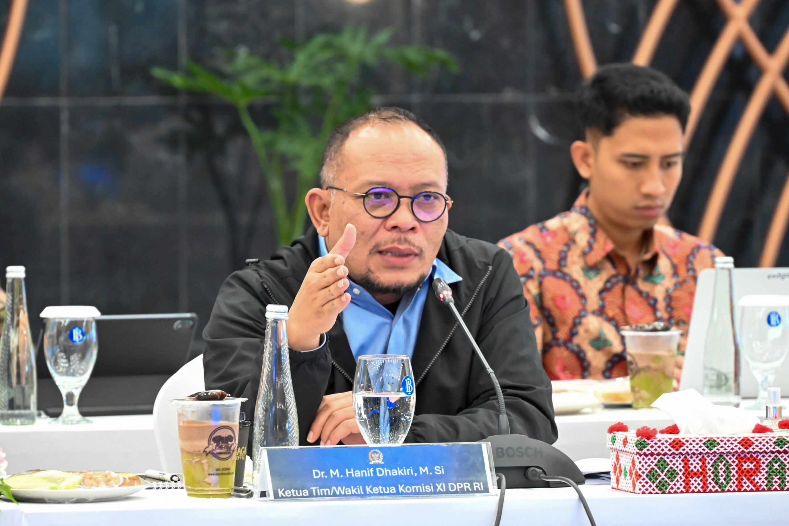Wakil Ketua Komisi XI DPR RI, M. Hanif Dhakiri, usai pertemuan dengan jajaran Bank Indonesia di Kantor Perwakilan Bank Indonesia Provinsi Sumatera Utara, Medan, Jumat, (30/1/2026). Foto: Rr/Karisma.