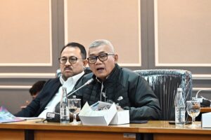 Anggota Komisi XIII DPR RI, Agun Gunandjar, dalam Rapat Kerja Komisi XIII DPR RI dengan Menteri Imigrasi dan Pemasyarakatan di Gedung Nusantara II, Senayan, Jakarta, Selasa (3/2/2026). Foto: Runi/Karisma.