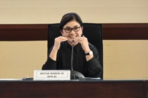 Ketua Komisi IX DPR RI, Felly Estelita Runtuwene, dalam pertemuan Kunjungan Kerja Reses Komisi IX DPR RI dengan Gubernur Sulawesi Selatan di Kantor Gubernur, Kota Makassar, Sulawesi Selatan, Jumat (20/2/2026). Foto: Pun/Karisma.