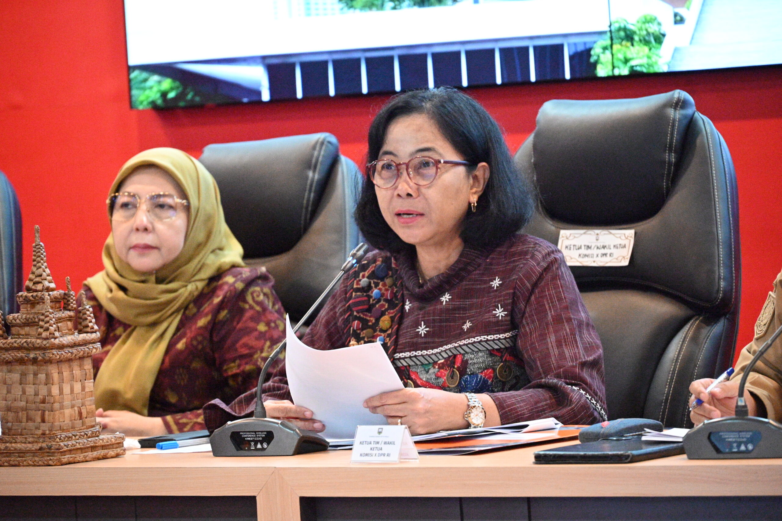 Wakil Ketua Komisi X DPR RI, My Esti Wijayati saat memimpin kunjungan kerja reses Komisi X di Ungaran, Kabupaten Semarang, Jawa Tengah, Senin (23/2/2026). Foto: Galuh/Mahendra.