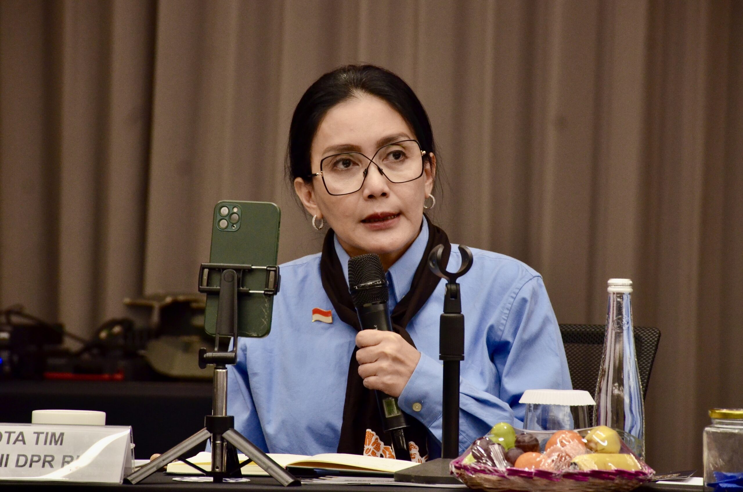 Anggota Komisi XIII DPR RI, Rieke Diah Pitaloka usai pertemuan di Surabaya, Provinsi Jawa Timur, Kamis (29/01/2026). Foto: UPI/Mahendra.