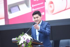 Ketua Badan Urusan Rumah Tangga (BURT) DPR RI, Rizki Aulia Rahman Natakusumah, dalam kegiatan Penguatan Budaya Literasi dan Minat Baca Pegawai DPR RI yang dirangkaikan dengan pengenalan layanan Dropbook, yang berlangsung di Gedung Nusantara, Jakarta, Rabu (11/2/2026). Foto: Jaka/Karisma.