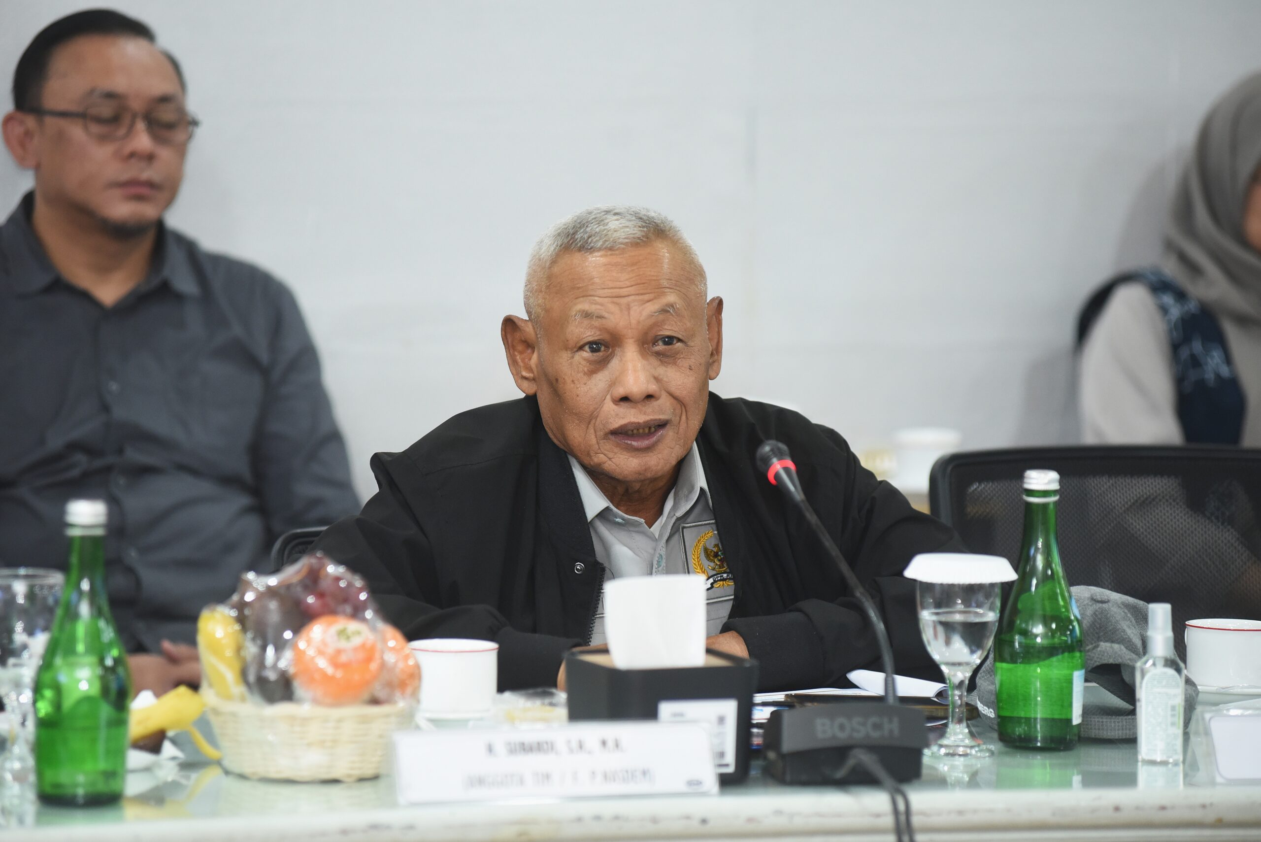 Anggota Komisi VI DPR RI Subardi, dalam Rapat Kerja Komisi VI dengan jajaran direksi PT.Pelindo di Banjarmasin, Kalimantan Selatan, Kamis (12/2/2026). Foto: Jaka/Karisma