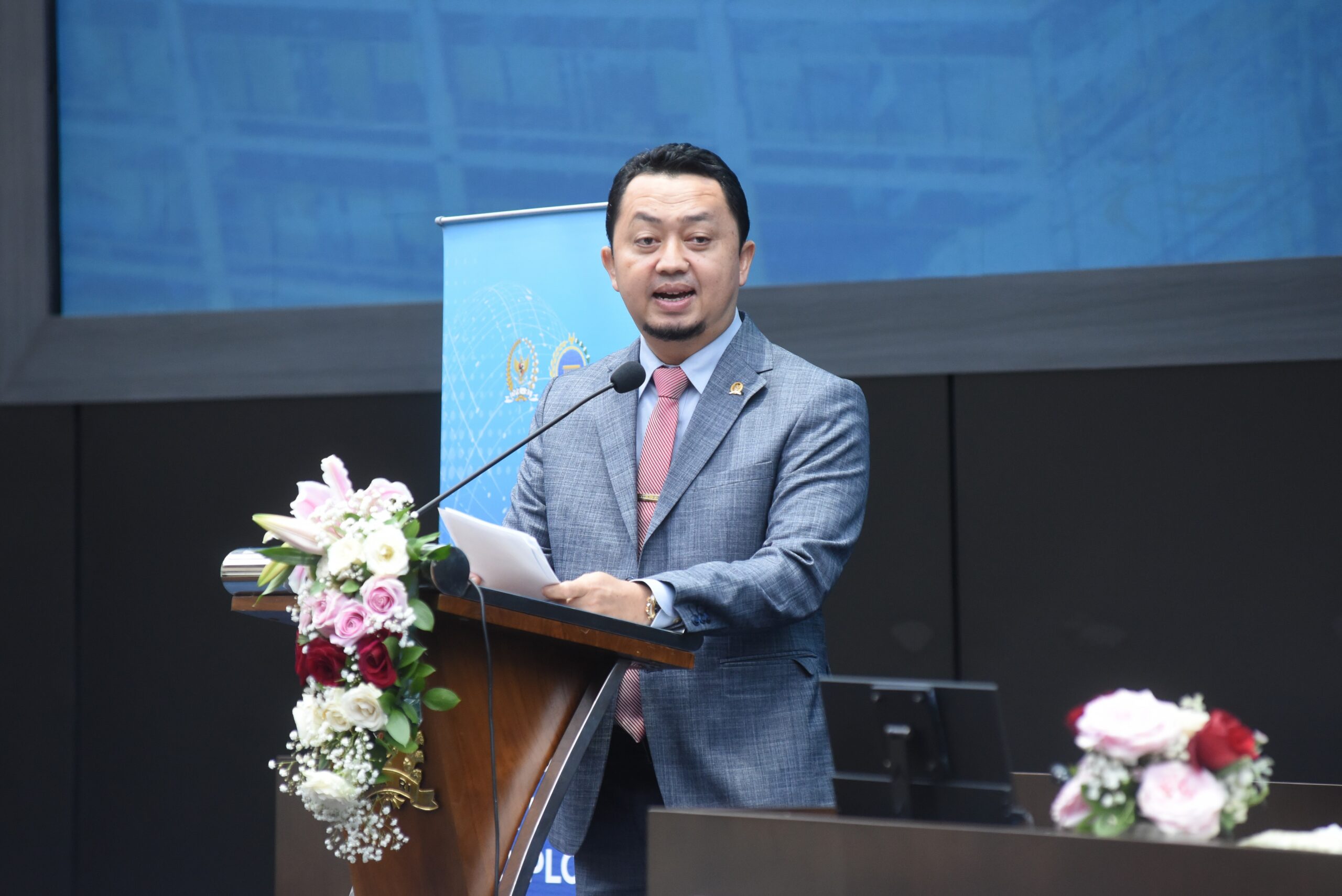 Ketua Badan Kerja Sama Antar Parlemen DPR RI (BKSAP), Syahrul Aidi Maazat, dalam Rapat Koordinasi BKSAP DPR RI dengan Kementerian Luar Negeri di Ruang KK II, Kompleks Parlemen, Senayan, Jakarta, Rabu (19/2/2026). Foto: Jaka/Karisma.