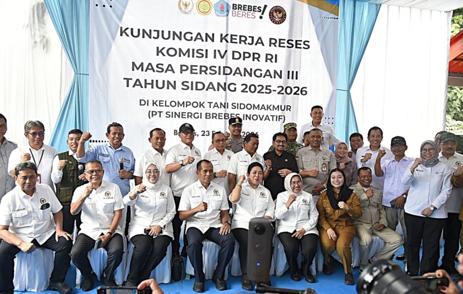 Anggota Komisi IV DPR RI Endang Setyawati Thohari saat melakukan kunjungan kerja reses di Kota Brebes-Tegal, Jawa Tengah, Selasa (24/2/2026). Foto : Cas/Andri.