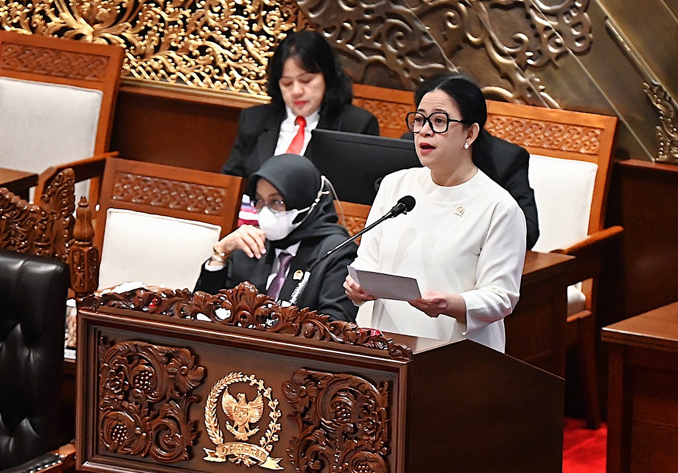 Ketua DPR RI Puan Maharani dalam Pidato Rapat Paripurna DPR RI ke-14 Penutupan Masa Persidangan III Tahun Sidang 2025-2026 di Gedung Nusantara II, Senayan, Jakarta, Kamis (19/2/2026). Foto : Runi/Andri.