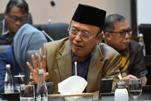 Anggota Baleg DPR RI, Darori Wonodipuro dalam Rapat Dengar Pendapat (RDP) Pleno Baleg DPR RI di Ruang Rapat Baleg, Senayan, Jakarta, Kamis, (5/1/2026). Foto: Tina/Mahendra.