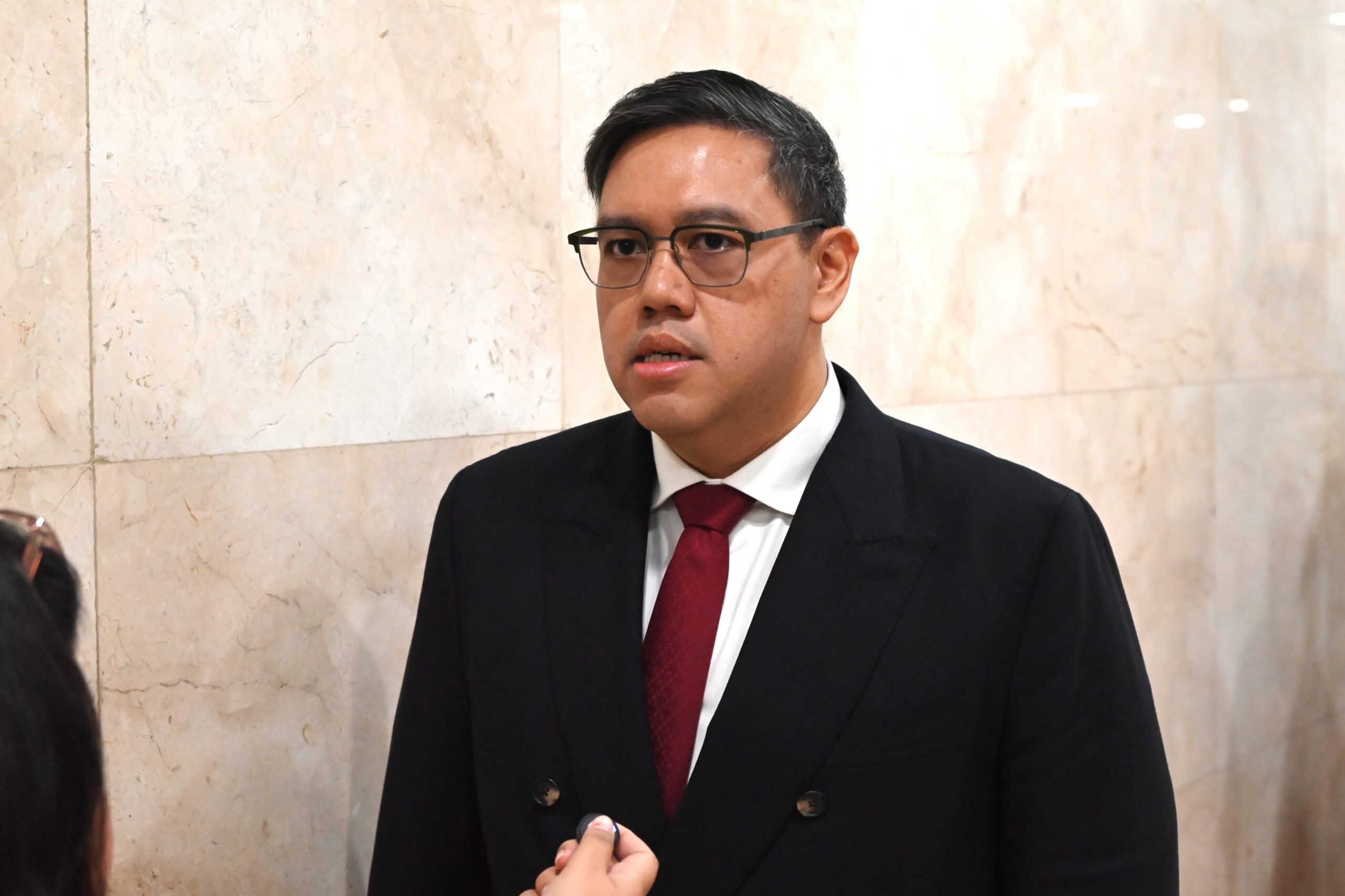 Wakil Ketua Komisi I DPR RI, Dave Laksono saat ditemui oleh Parlementaria di Gedung Nusantara I, Senayan, Jakarta, Selasa (10/2/2026). Foto: Aditya/Mahendra.