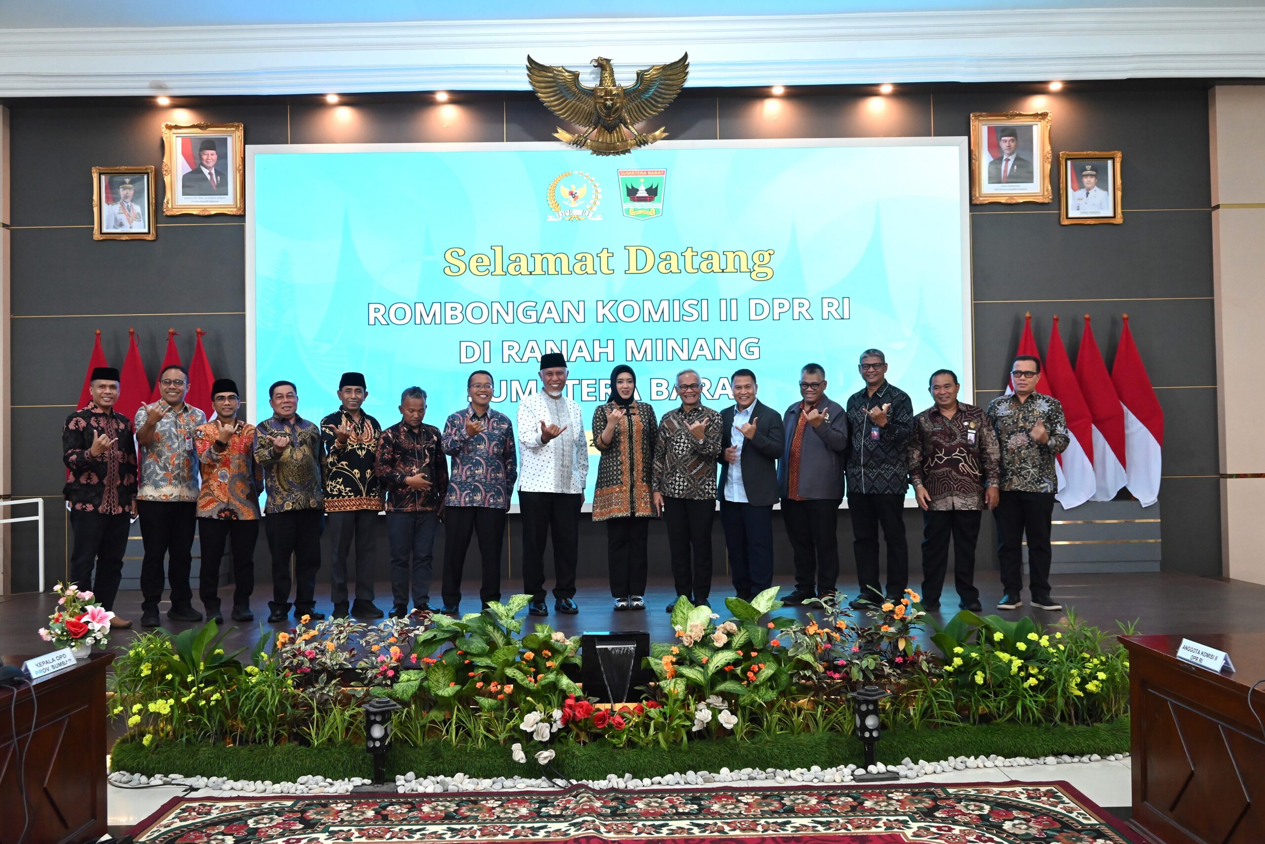 Wakil Ketua Komisi II DPR RI, Aria Bima, usai memimpin Kunjungan Kerja Reses di Kantor Gubernur Sumatera Barat (Sumbar) di Kota Padang, Jumat (20/02/2026). Foto: Ndn/Karisma.