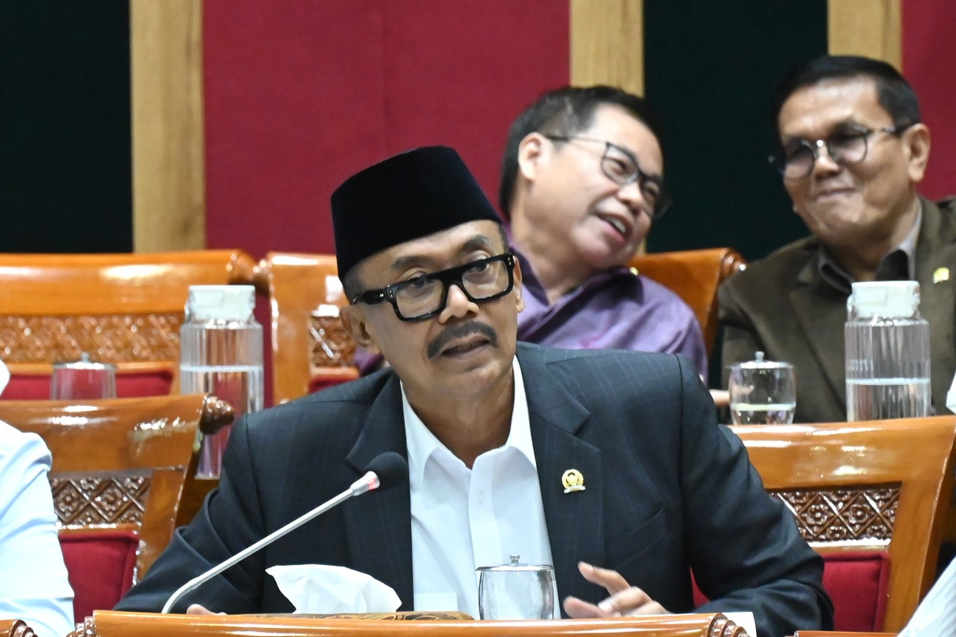 Anggota Komisi X DPR RI, Agung Widyantoro, dalam rapat kerja Komisi X DPR RI bersama Mendiktisaintek di Gedung Nusantara I, DPR RI, Senayan, Jakarta, Selasa (3/2/2026). Foto: Whafir/Karisma.