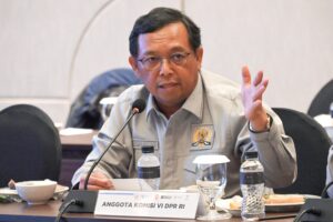 Anggota Komisi VI DPR RI, ​Herman Khaeron, saat pertemuan antara Komisi VI DPR RI dengan para civitas akademisi UGM, pelaku usaha, serta Pemerintah stakeholder di sektor terkait di Yogyakarta, Kamis (5/2/2026). Foto: Ndy/Karisma.