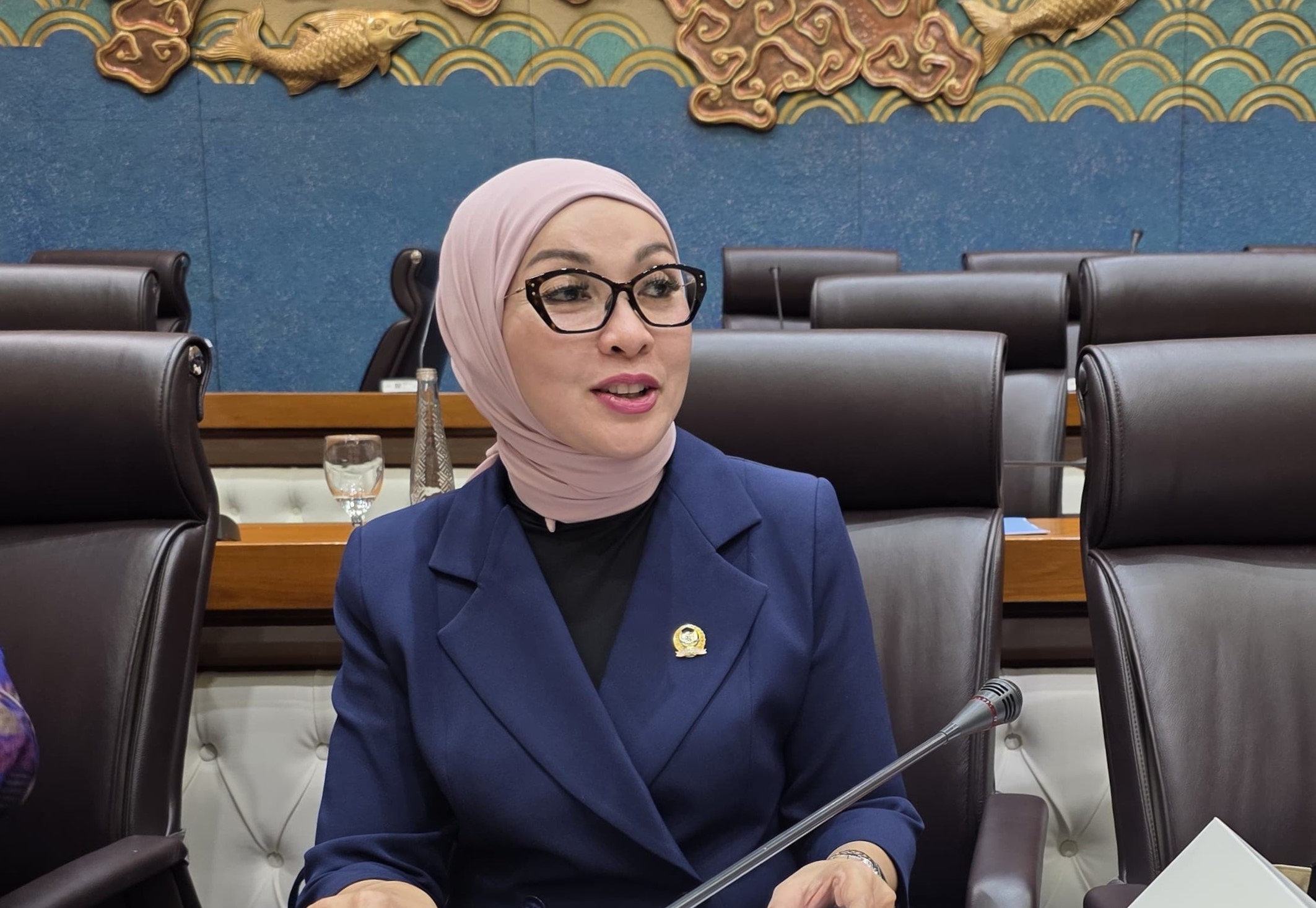 Anggota Komisi V DPR RI, Saadiah Uluputty, dalam agenda Rapat Kerja Komisi V DPR RI bersama Menteri Transmigrasi M. Iftitah Sulaiman Suryanagara di Gedung Nusantara, DPR RI, Senayan, Jakarta, Selasa (3/2/2026). Foto: Oji/Karisma.