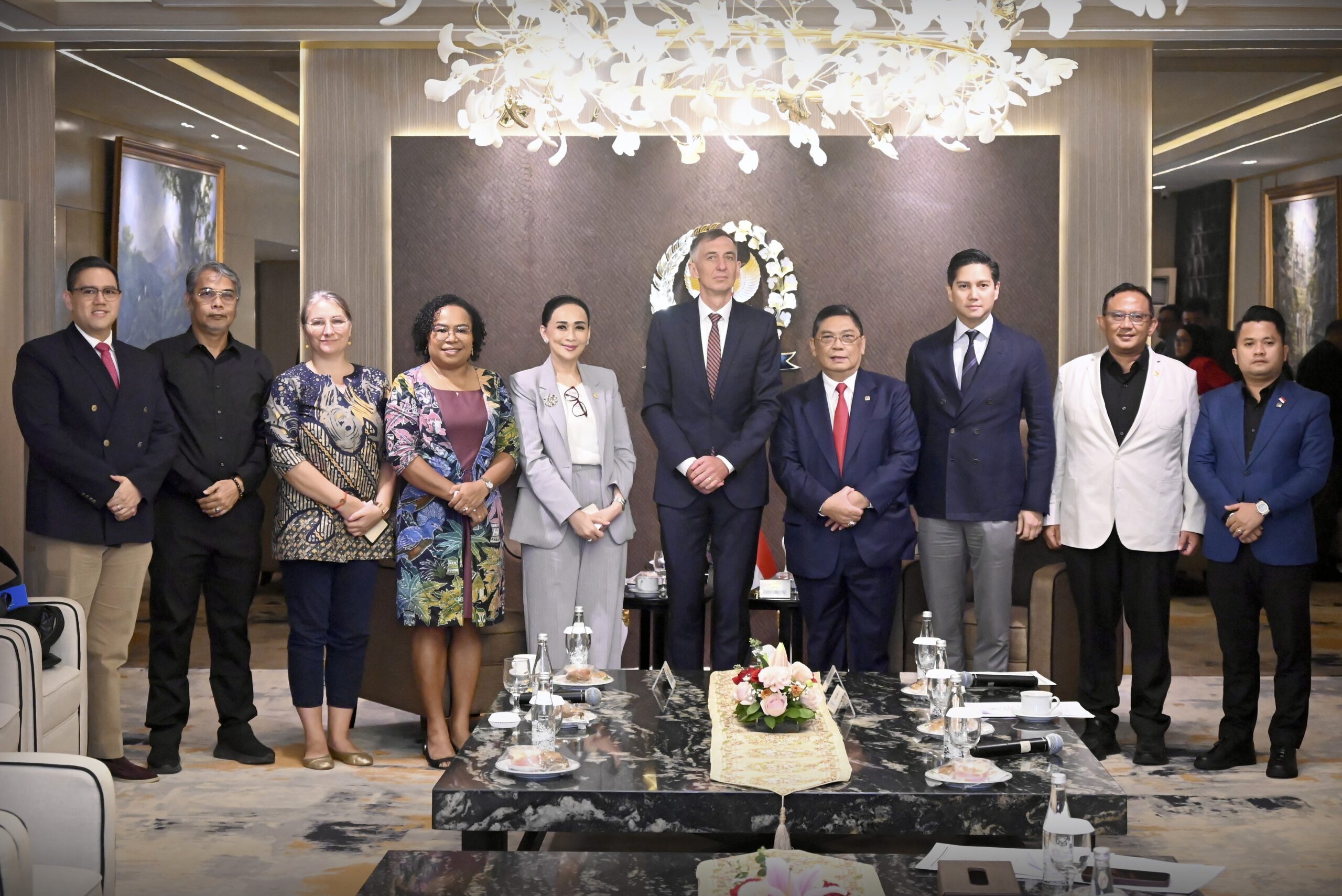 Ketua Komisi I DPR RI, Utut Adianto, saat menerima kunjungan Duta Besar Republik Federal Jerman untuk Indonesia, Ralf Beste, di Ruang Delegasi, Gedung Nusantara III DPR RI, Senayan, Jakarta, Selasa (3/2/2026). Foto: Mario/Karisma.