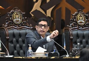 Ketua Badan Legislasi (Baleg) DPR RI, Bob Hasan saat memimpin Rapat Pleno Baleg DPR RI dengan seluruh pimpinan Komisi I hingga Komisi XIII DPR RI, di ruang rapat Baleg DPR, Senayan, Jakarta, Selasa (10/02/2026). Foto : Sari/Andri.