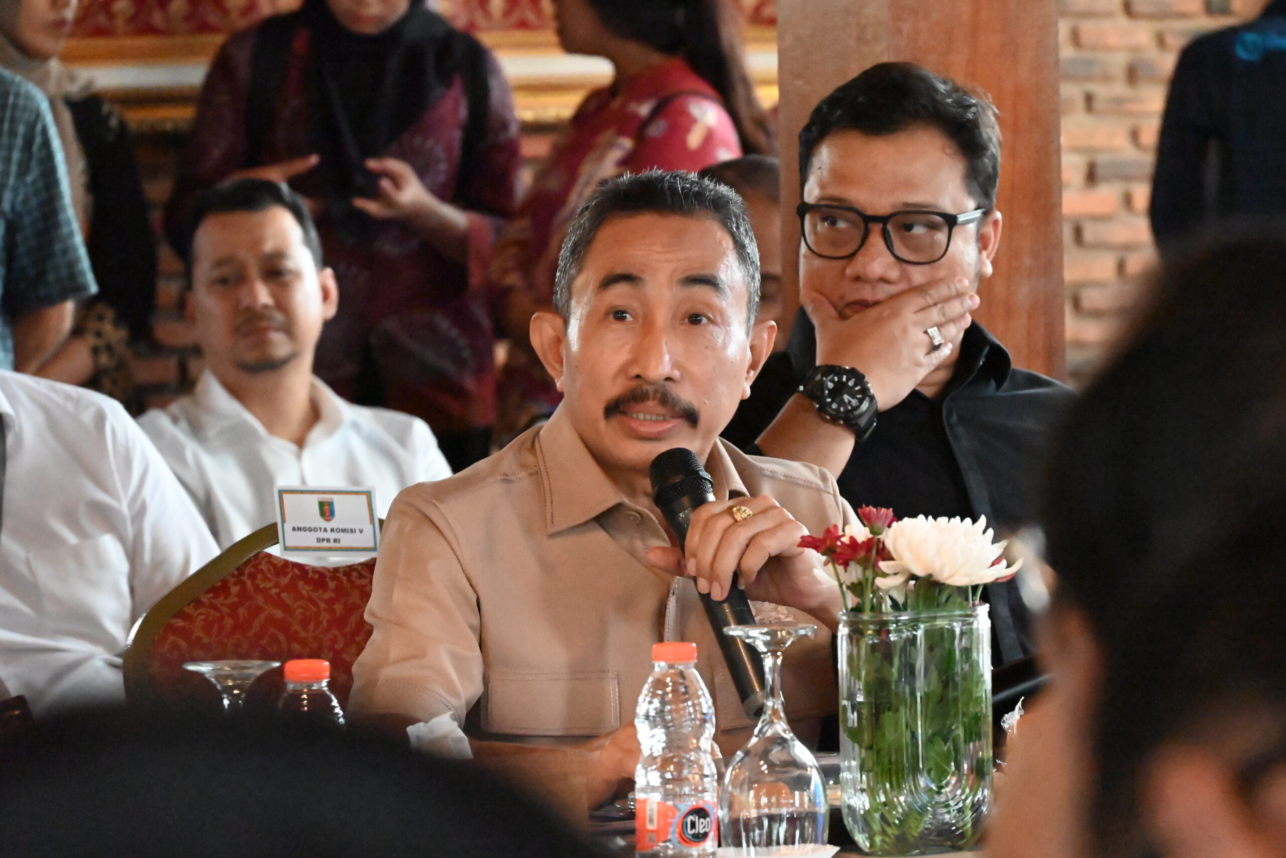 Anggota Komisi V DPR RI, Haryanto saat mengikuti rapat dan kunjungan kerja spesifik Komisi V DPR RI di Lampung. Foto: GYS/Mahendra.