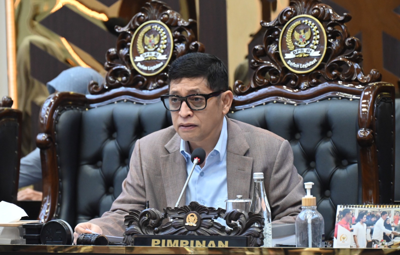 Ketua Badan Legislasi (BALEG) DPR RI, Bob Hasan saat membacakan pembukaan Rapat Pleno tentang RUU Pengelolaan Perubahan Iklim di Gedung Nusantara I, Senayan, Jakarta, Rabu (4/2/2026). Foto: Mahendra.