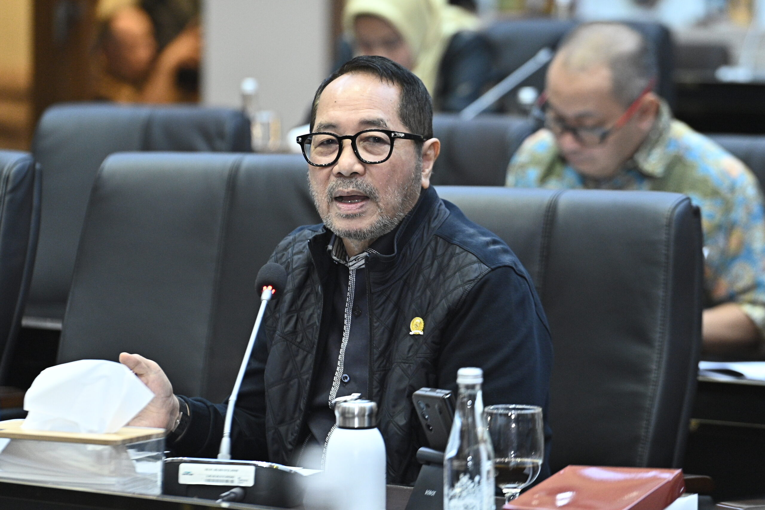 Anggota Badan Legislasi (Baleg) DPR RI, Firman Soebagyo dalam Rapat Dengar Pendapat (RDP) Baleg DPR RI dengan pemerintah yang membahas masukan dan pandangan dalam rangka penyusunan RUU Komoditas Strategis, Kamis (5/2/2026). Foto: Farhan/Mahendra.