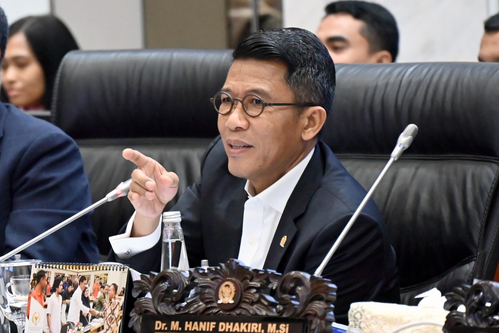 Ketua Komisi XI DPR RI Mukhamad Misbakhun, saat memimpin agenda Rapat Dengat Pendapat Komisi XI DPR RI dengan Dirjen Kekayaan Negara beserta BP BUMN di Gedung Nusantara I, Senayan, Jakarta, Senin (09/02/2026). Foto: Mario/Karisma.