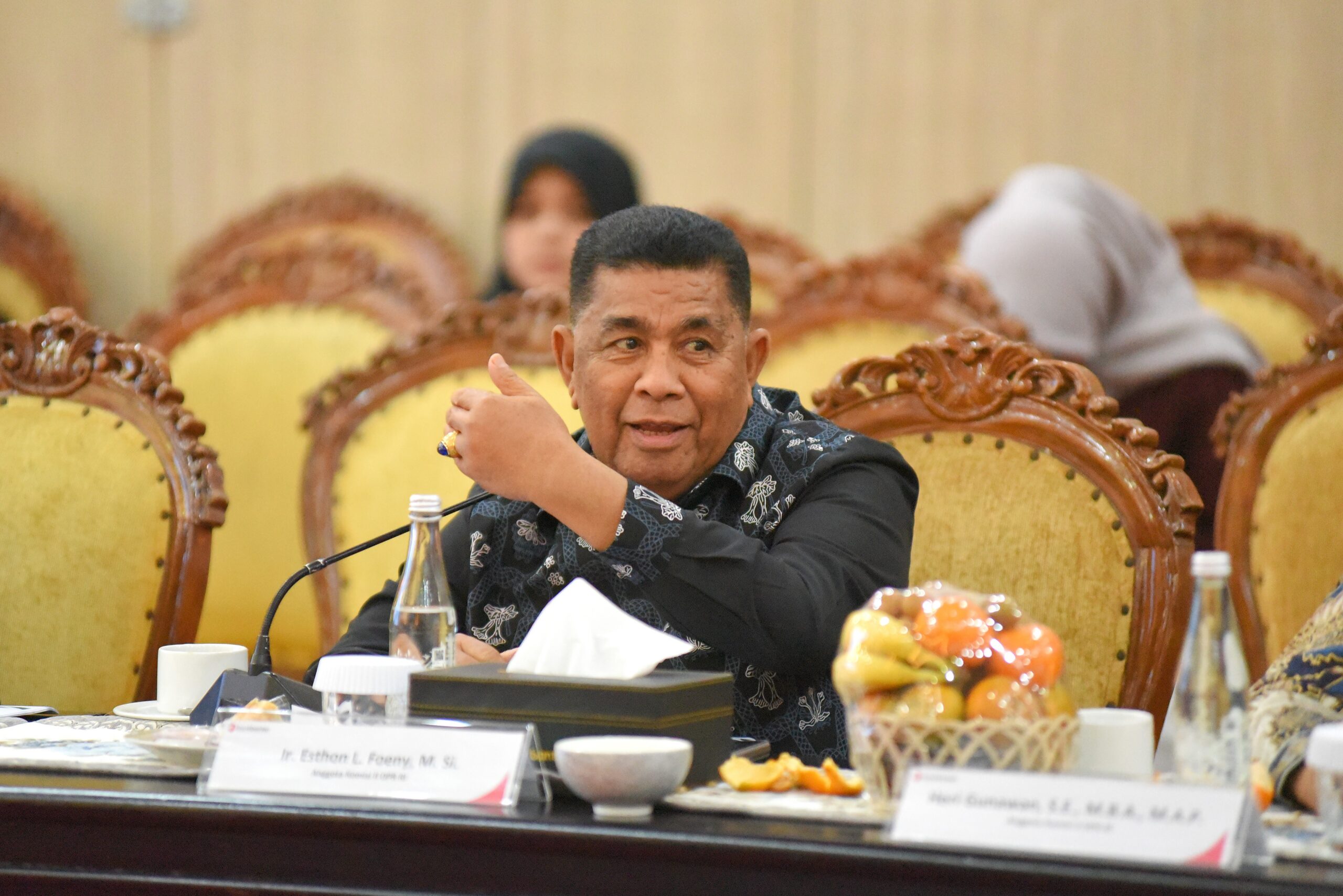 Anggota Komisi II DPR RI, Esthon Leyloh Foenay, saat melakukan Kunjungan Kerja Spesifik ke di Serang, Banten, Rabu (28/1/2026). Foto: Skr/Karisma.