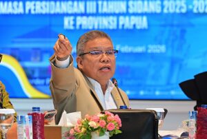 Anggota Komisi II DPR RI Taufan Pawe saat mengikuti kunjungan kerja spesifik Panja Perbatasan Negara Komisi II DPR RI ke Jayapura, Papua, Rabu (4/2/2026). Foto : Tri/Andri.