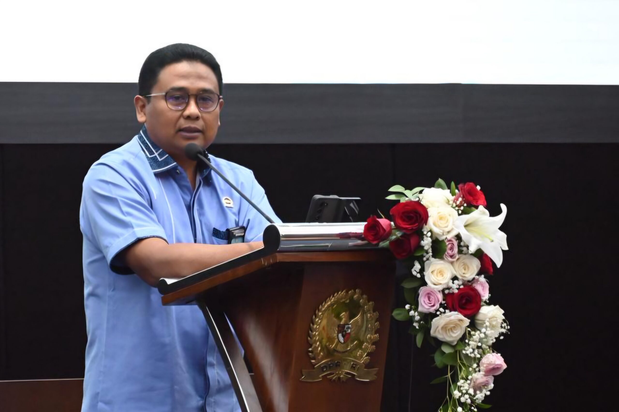 Deputi Bidang Administrasi Setjen DPR RI, Rahmad Budiaji dalam acara orientasi bagi Tenaga Ahli Fraksi dan Tenaga Ahli Anggota di Kompleks Parlemen, Senayan, Jakarta, Selasa (24/2/2026). Foto: Karisma/Mahendra