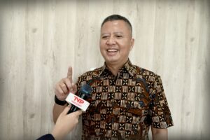 Anggota Komisi XI DPR RI, Bertu Merlas, saat melaksanakan kunjungan kerja reses ke TPFT Graha Segara dan KPPBC TMP Belawan, Sumatera Utara, Selasa (24/2/2026). Foto: Mario/Karisma.