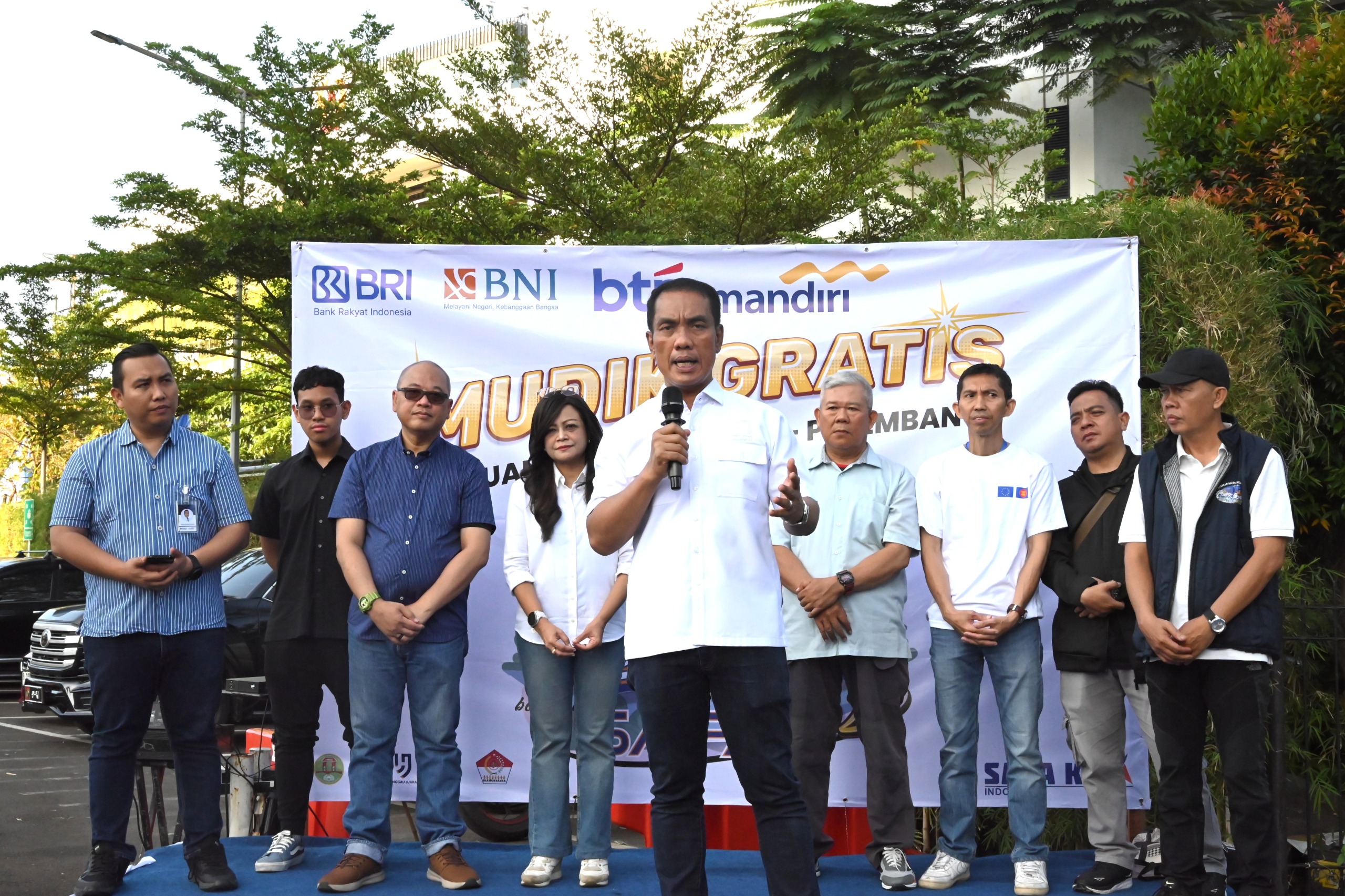 Wakil Ketua Komisi XI, Fauzi Amro saat membuka acara "Mudik Gratis Bersama SAFA 2026" di Kompleks Parlemen DPR RI, Senayan, Jakarta, Minggu (15/3/2026). Foto: Septamares/Mahendra.