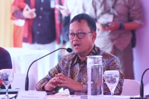 Wakil Komisi XII DPR Sugeng Suparwoto saat memimpin Tim Kunspek Komisi XII DPR mengunjungi Integrated Terminal Palembang di Sumsel, Rabu (11/3/2026). Foto : Jaka/Andri.