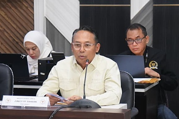 Anggota Komisi I DPR RI Nico Siahaan, saat agenda pertemuan Komisi I DPR RI dengan Pangdam II/Sriwijaya beserta jajaran di Markas Kodam II/Sriwijaya, Palembang, Sumatera Selatan, Senin (9/3/2026). Foto: Arief/Karisma.
