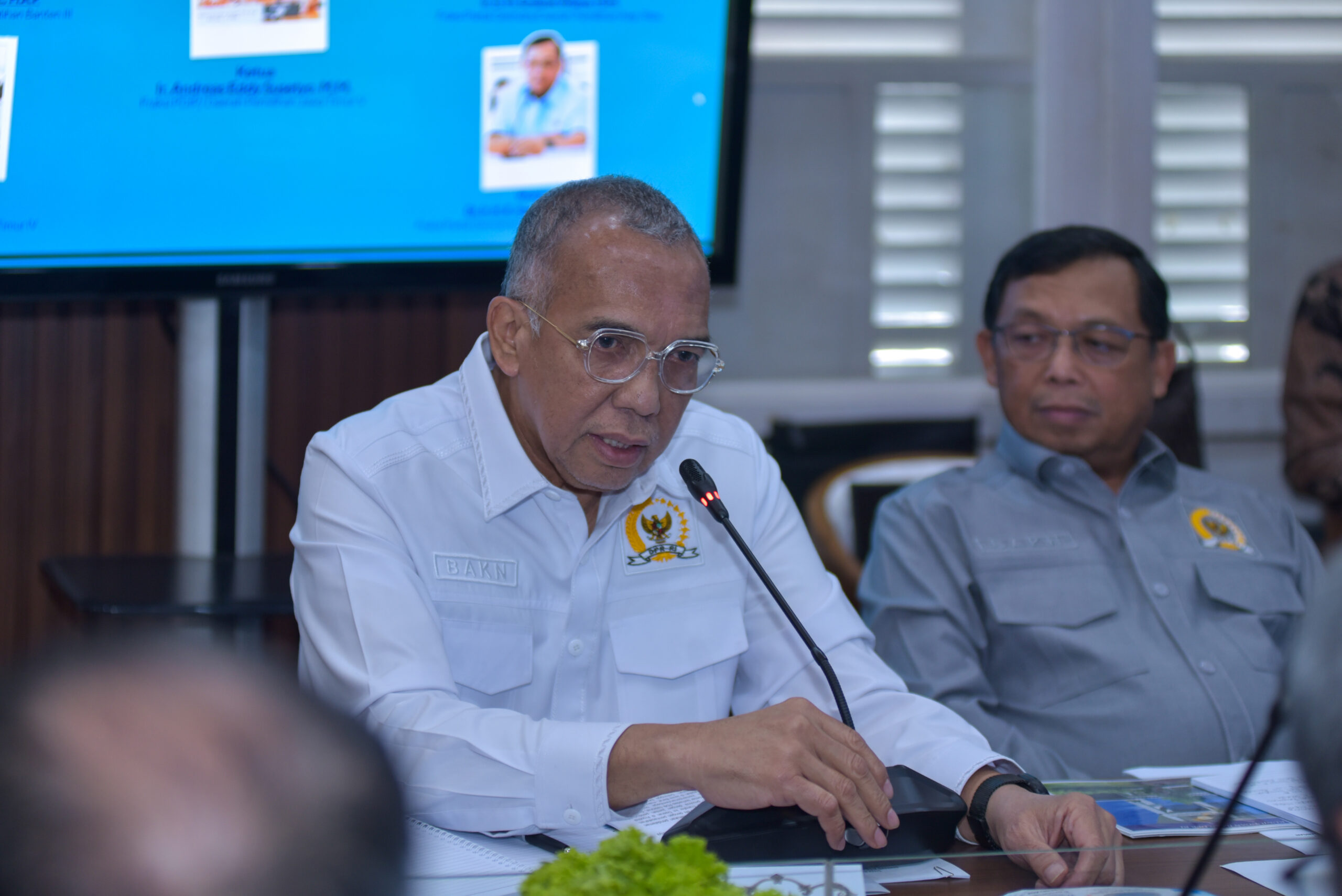 Wakil Ketua BAKN DPR RI, Andi Achmad Dara, saat Kunjungan Kerja Spesifik di Kantor Gubernur Jawa Barat, Bandung, Kamis (12/3/2026). Foto: Kresno/Karisma.