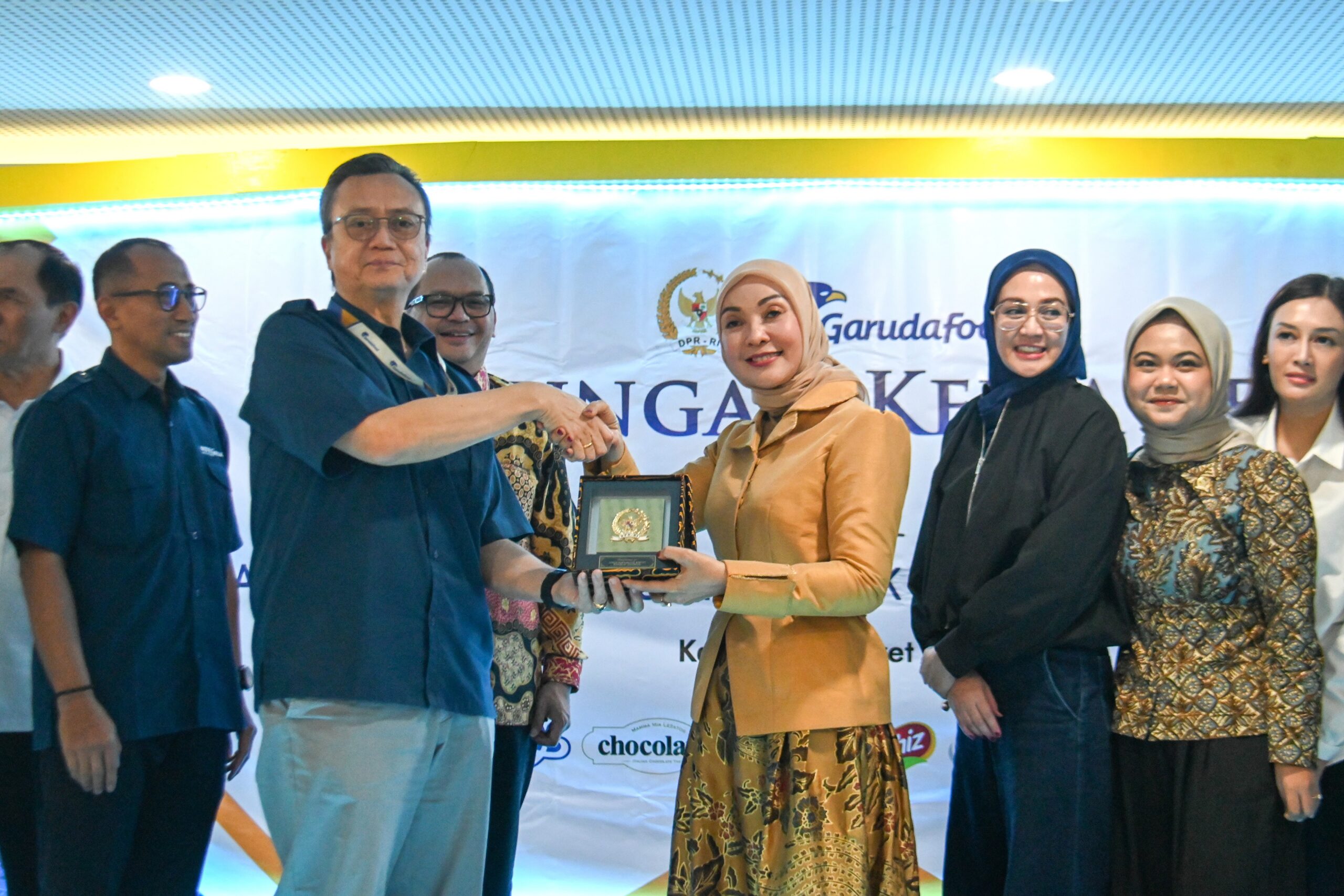 Anggota Komisi VII DPR RI, Erna Sari Dewi, saat Kunjungan Kerja Reses Komisi VII ke PT GarudaFood Putra-Putri Jaya di Gresik, Jawa Timur, Kamis (5/3/2026). Foto: Rdn/Karisma.