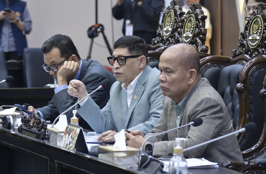 Ketua Baleg DPR RI Bob Hasan dalam pembahasan Rancangan Undang-Undang tentang Perlindungan Pekerja Rumah Tangga (RUU PPRT) di Ruang Rapat Baleg, Kompleks Parlemen, Senayan, Jakarta, Kamis (5/3/2026). Foto : Munchen/Andri.
