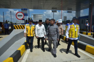 Ketua Tim Kunjungan Spesifik Komisi V DPR RI sekaligus Wakil Ketua Komisi V , Robert Rouw saat memimpin kunjungan kerja spesifik di Banten, Kamis (12/3/2026). Foto Oji/Mahendra.
