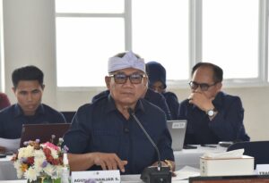 Anggota Komisi XIII DPR RI Agun Gunandjar melakukan peninjauan mendalam terhadap infrastruktur Lembaga Pemasyarakatan (Lapas) Kelas IIA Paledang, Bogor, dalam kunjungan kerja spesifik pada Rabu (11/3/2026). Foto : Gys/Andri.
