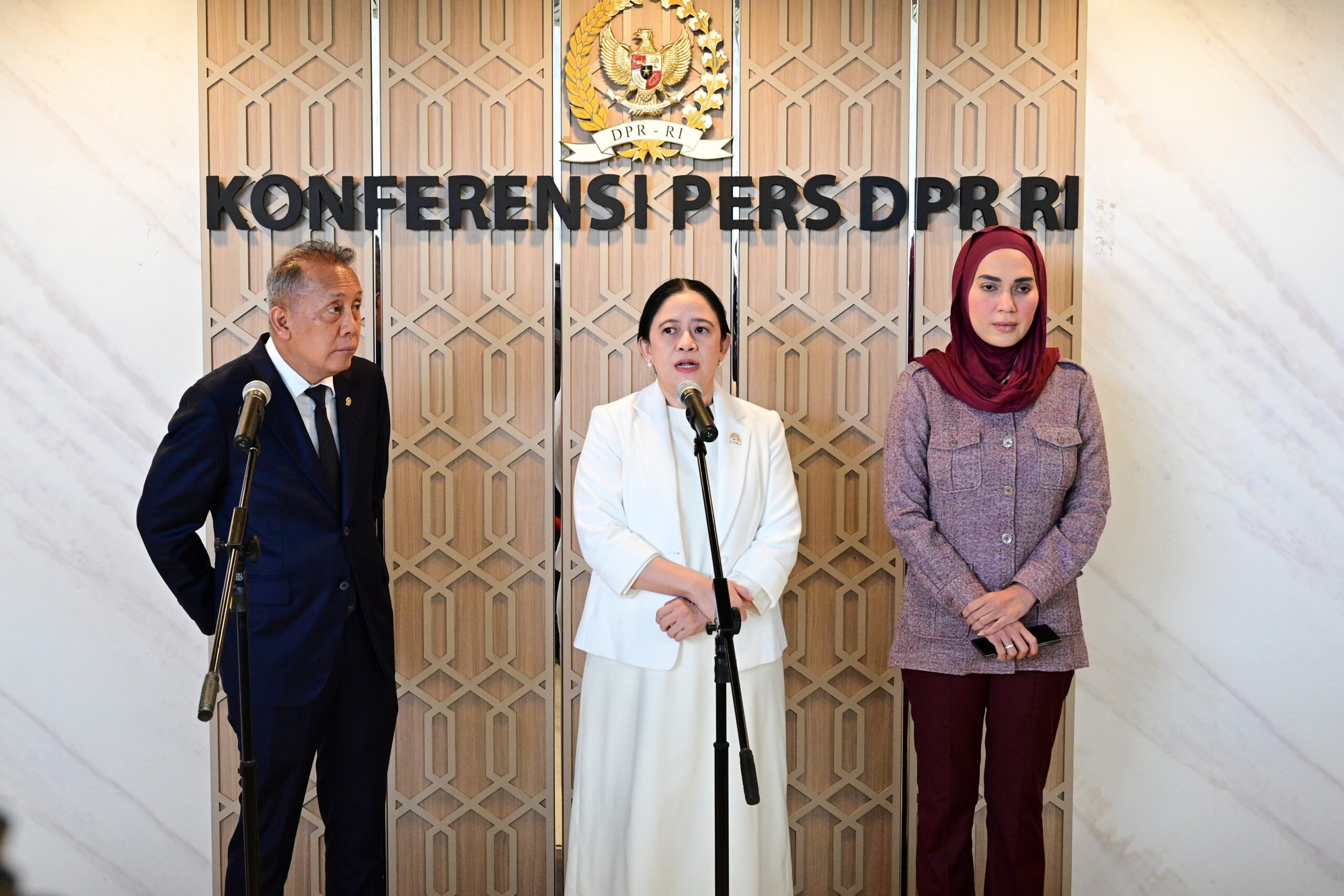 Ketua DPR RI Puan Maharani, saat ditemui Parlementaria di Kompleks Parlemen, Senayan, Jakarta, Selasa (10/3/2026). Foto: Sari/Karisma.