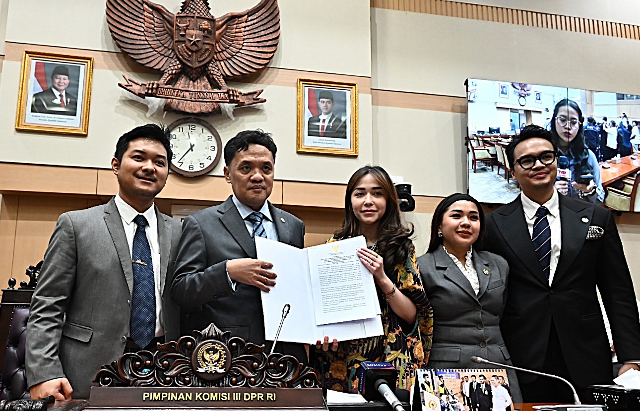 Ketua Komisi III DPR RI Habiburokhman usai memimpin RDPU Komisi III DPR RI dengan Nabilah O’Brien beserta kuasa hukumnya di Gedung Nusantara II, Senayan, Jakarta, Senin (9/3/2026). Foto : Runi/Andri.