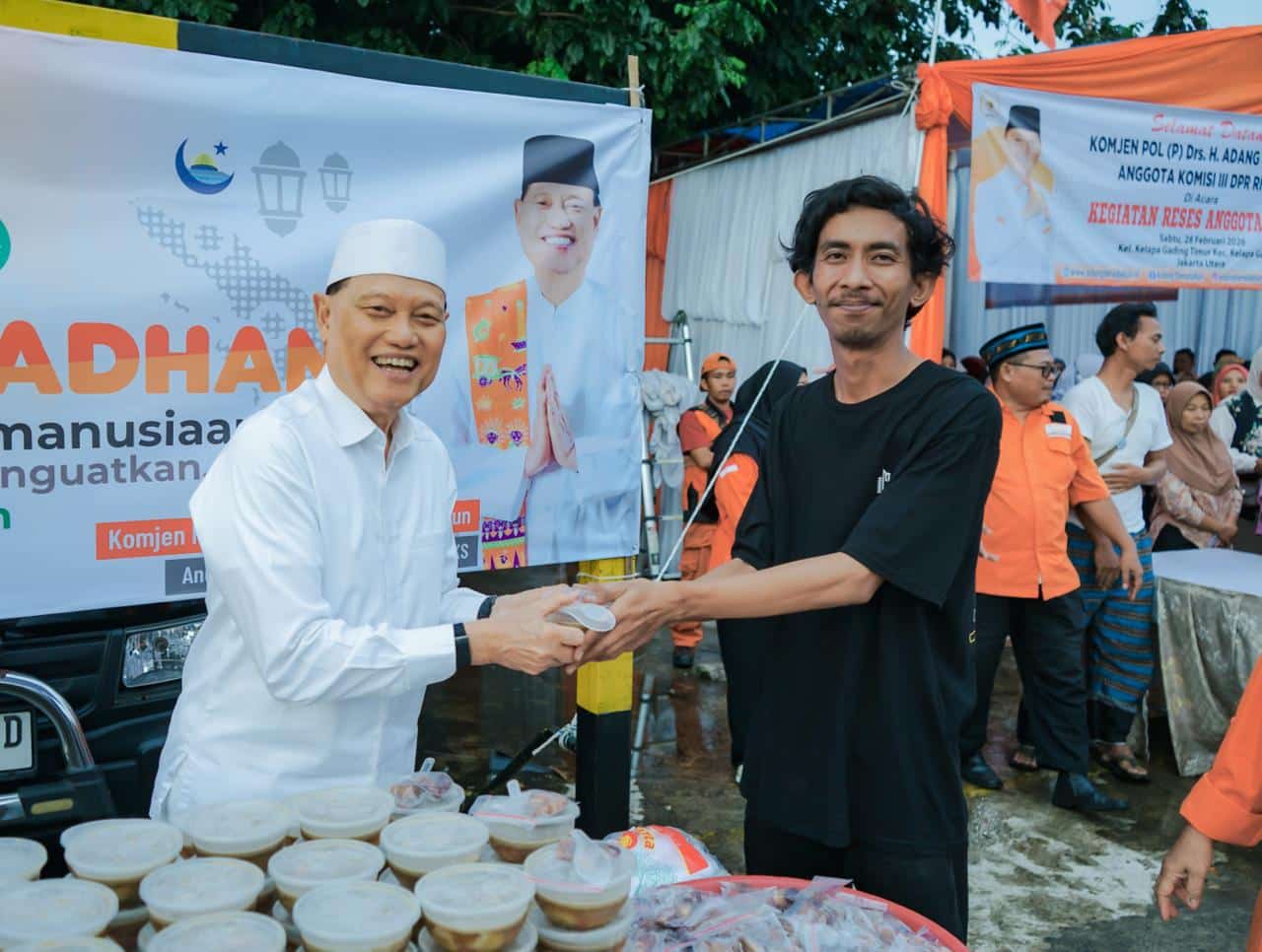 Anggota DPR RI dari Dapil Jakarta Utara III, Adang Daradjatun melaksanakan kegiatan Serap Aspirasi bersama warga Kelapa Gading Timur, Jakarta Utara. Foto: Ist/Mahendra.