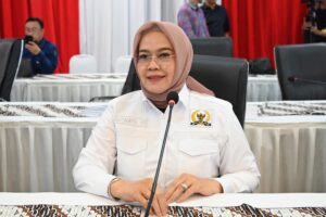 Anggota Komisi VI DPR RI, Ida Nurlela, dalam kunjungan kerja Reses Komisi VI DPR RI ke PT Pertamina, Surabaya, Jawa Timur, Jumat (6/3/2026). Foto: Ayu/Karisma.