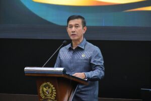 Inspektur Utama (Irtama) Sekretariat Jenderal DPR RI, Rusdi Hartono, saat Sosialisasi LHKPN, Gratifikasi, dan Survei Penilaian Integritas (SPI), di gedung Nusantara, Senayan, Jakarta, Kamis (5/3/2026). Foto: Septamares/Karisma.
